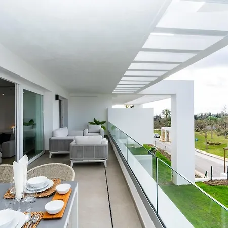 Al4-2115 - - Alcazaba Lagoon *